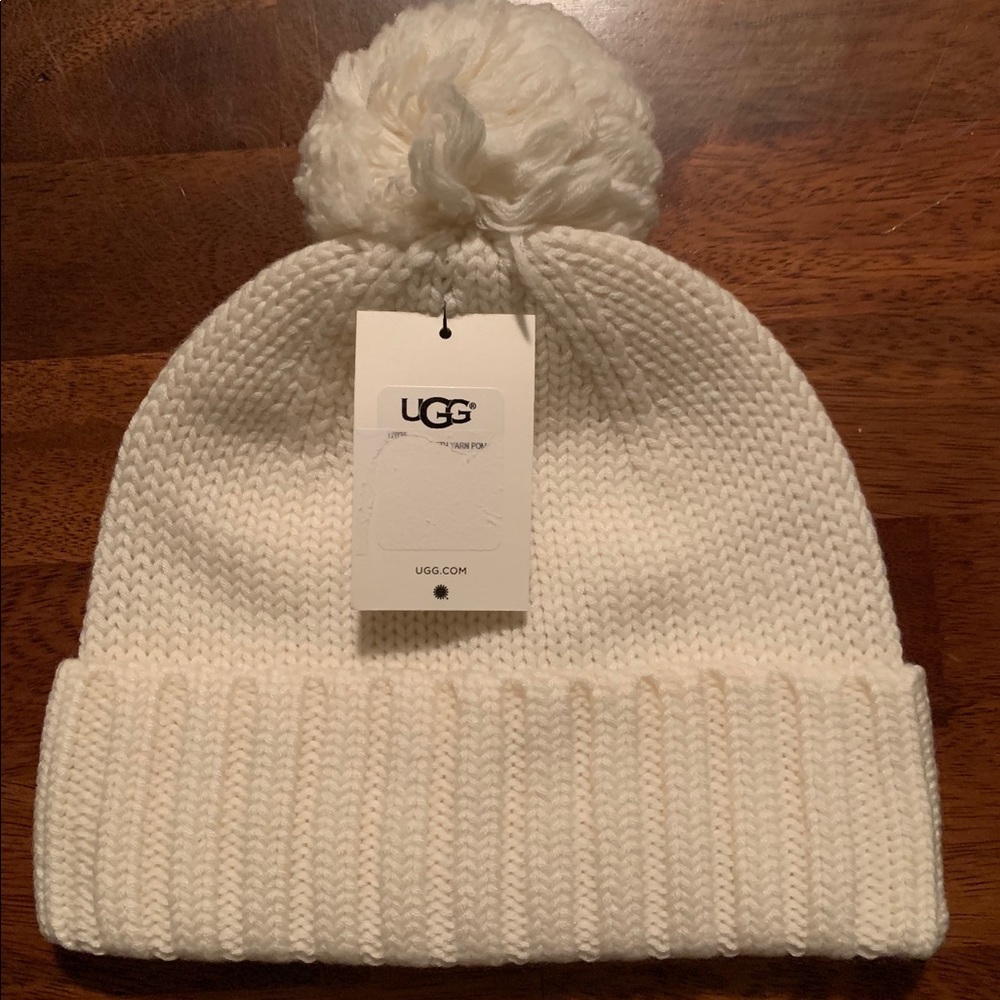 UGG Pom-Pom Knit Hat. NWT. Ivory. One Size. - Picture 2 of 6